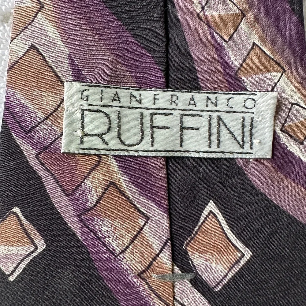 100%‎ Silk Elegant Black and Purple Men's Tie